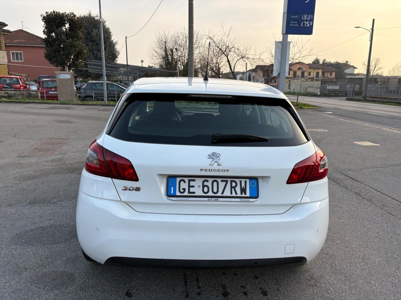 Peugeot 308 BlueHDi 130 S&S Allure