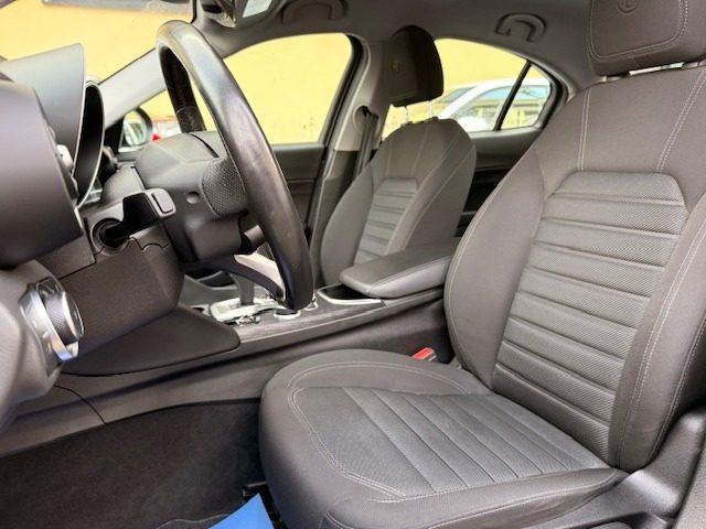 ALFA ROMEO Giulia 2.2 Turbodiesel 160 CV AT8 Business