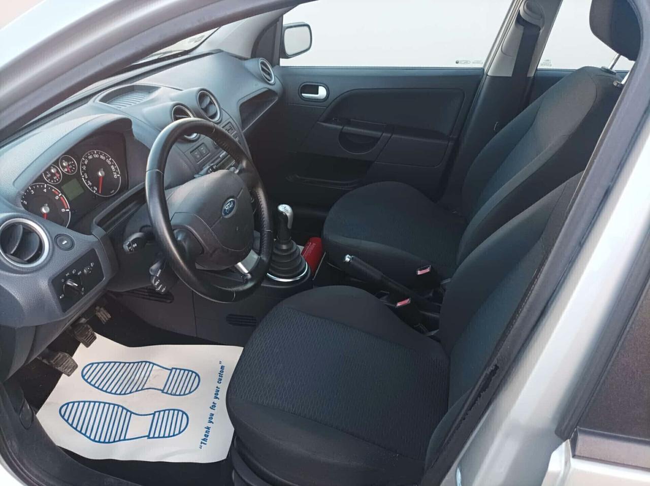 Ford Fiesta 1.4 TDCi 5p. Ghia