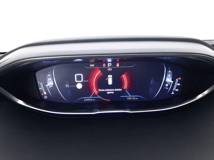 Peugeot 3008 Active Pack BZ880903 1.2 Benzina 131CV