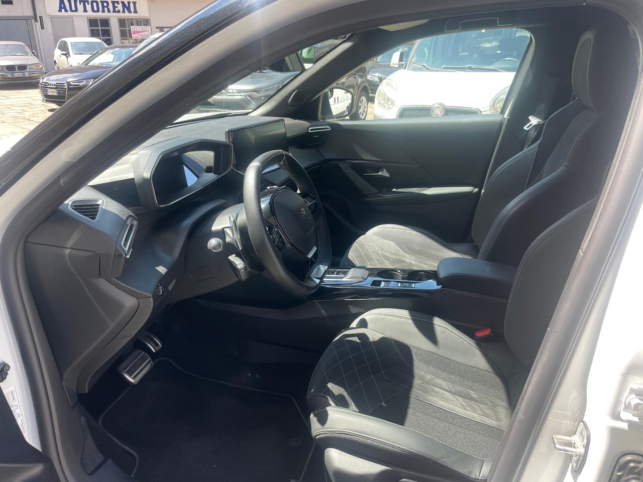 Peugeot 2008 PureTech 130 S&S Allure Pack