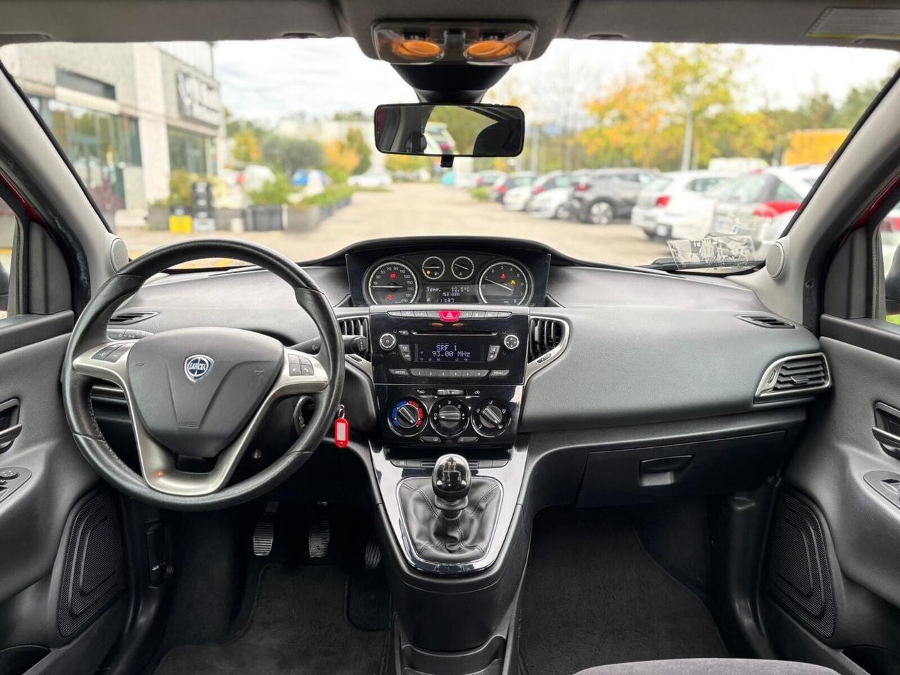 Lancia Ypsilon 0.9 TwinAir *NEOPATENTATI*METANO*