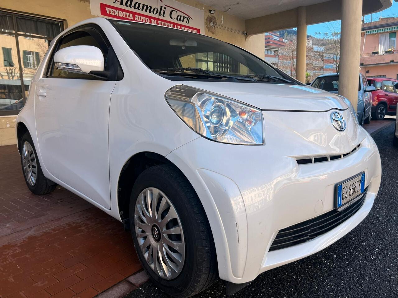 Toyota iQ 1.0 CVT Trend