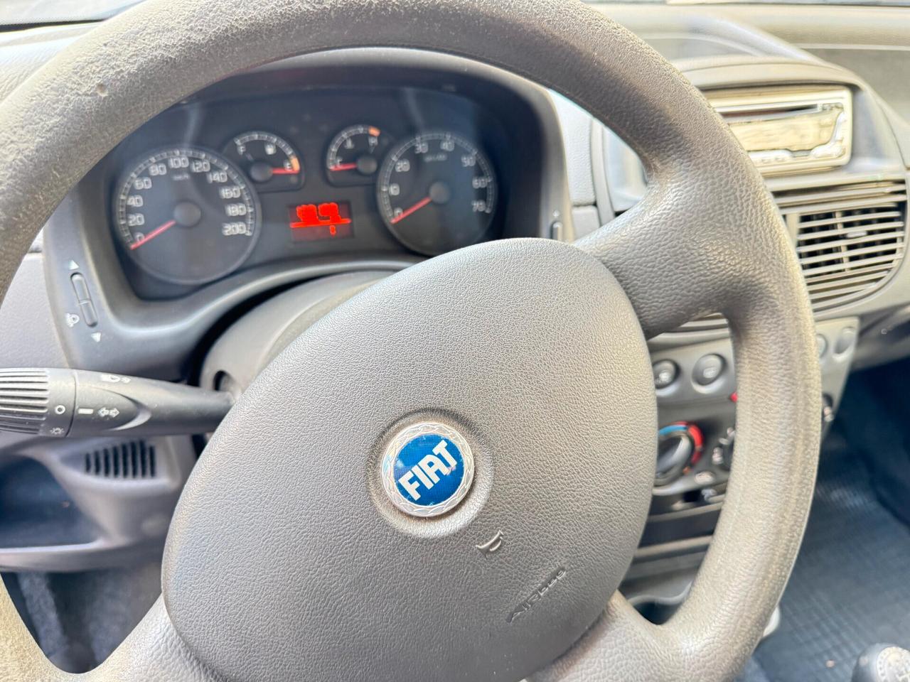 FIAT PUNTO 1.3 MULTIJET DIESEL – 5 PORTE – CLIMATIZZATA