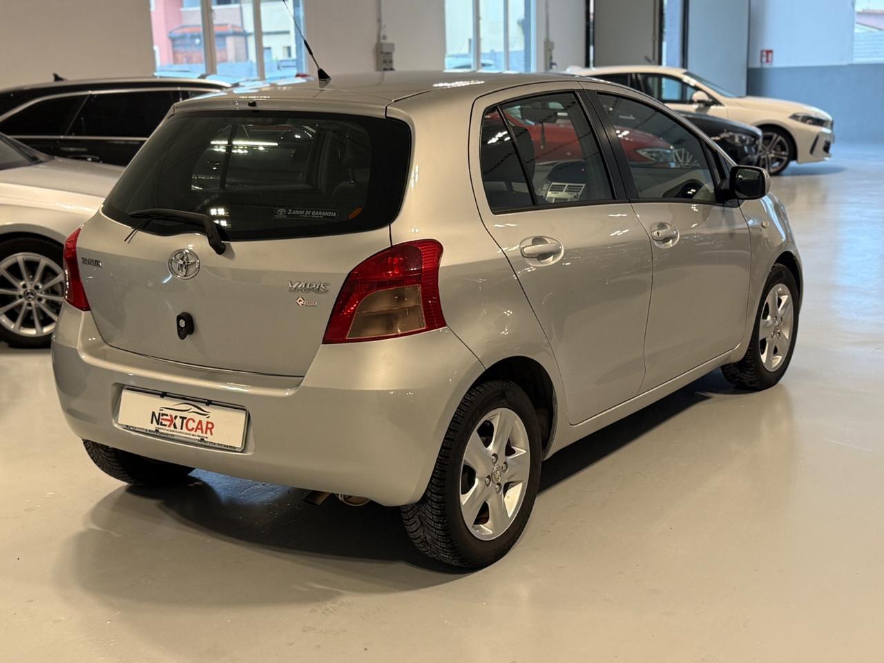 Toyota Yaris 1.0 5 porte Sol