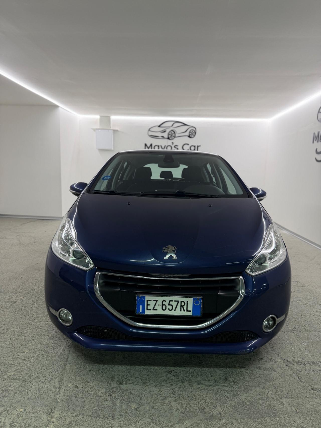 PEUGEOT 208 (anno 2015)