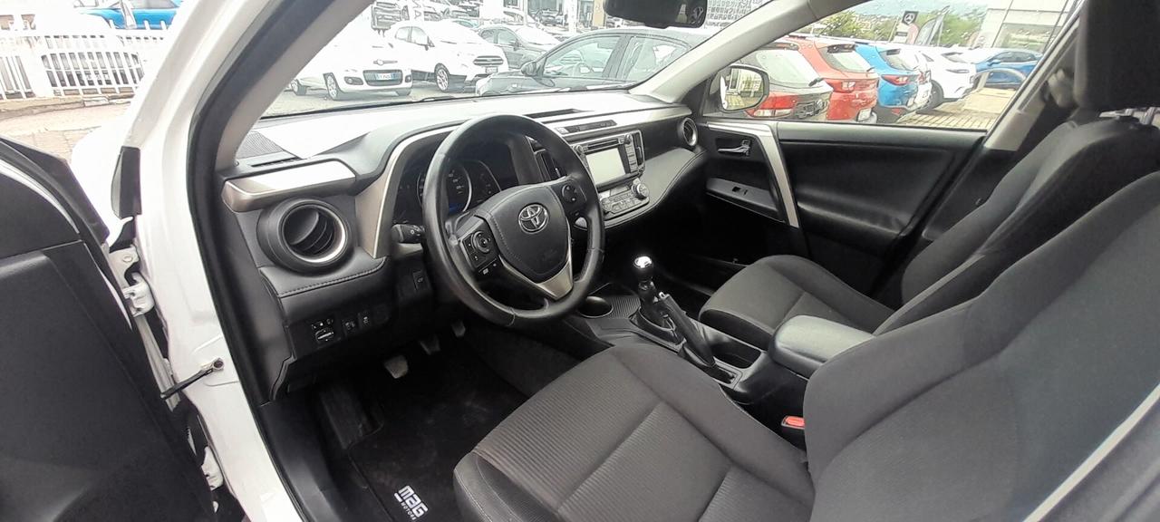 Toyota RAV 4 RAV4 2.0 D-4D 2WD Active