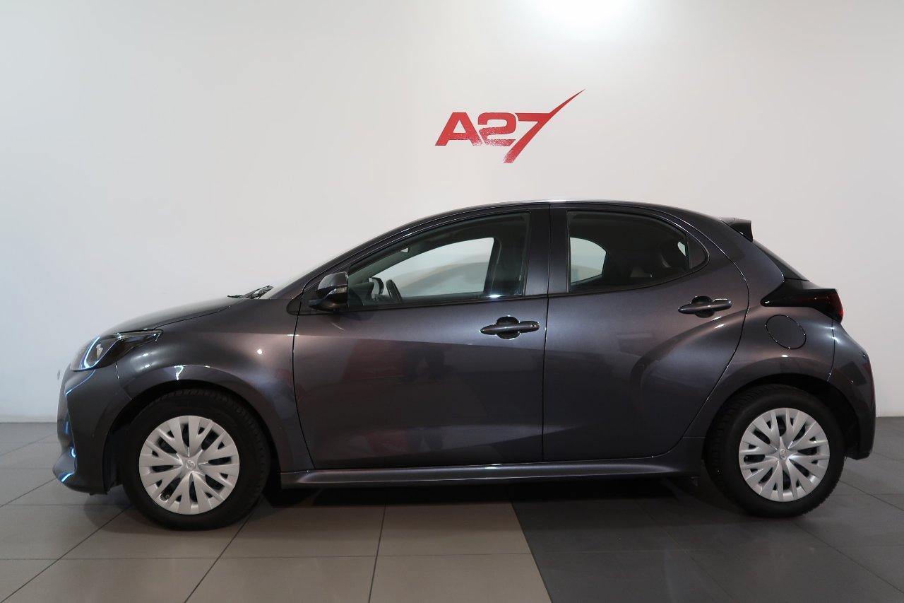 Toyota Yaris 1.5h Business # TELECAMERA # CAMBIO AUT #