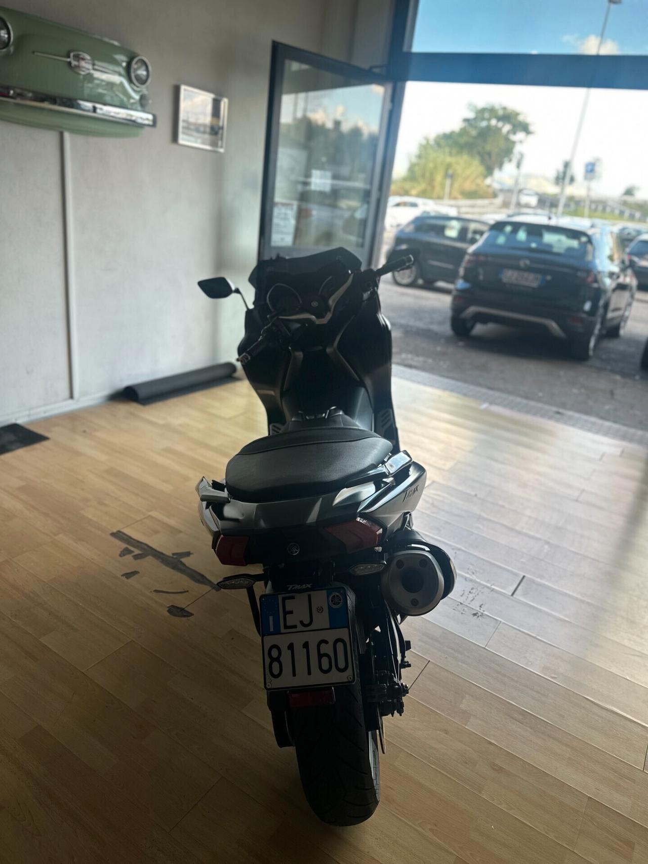 Yamaha T Max 530