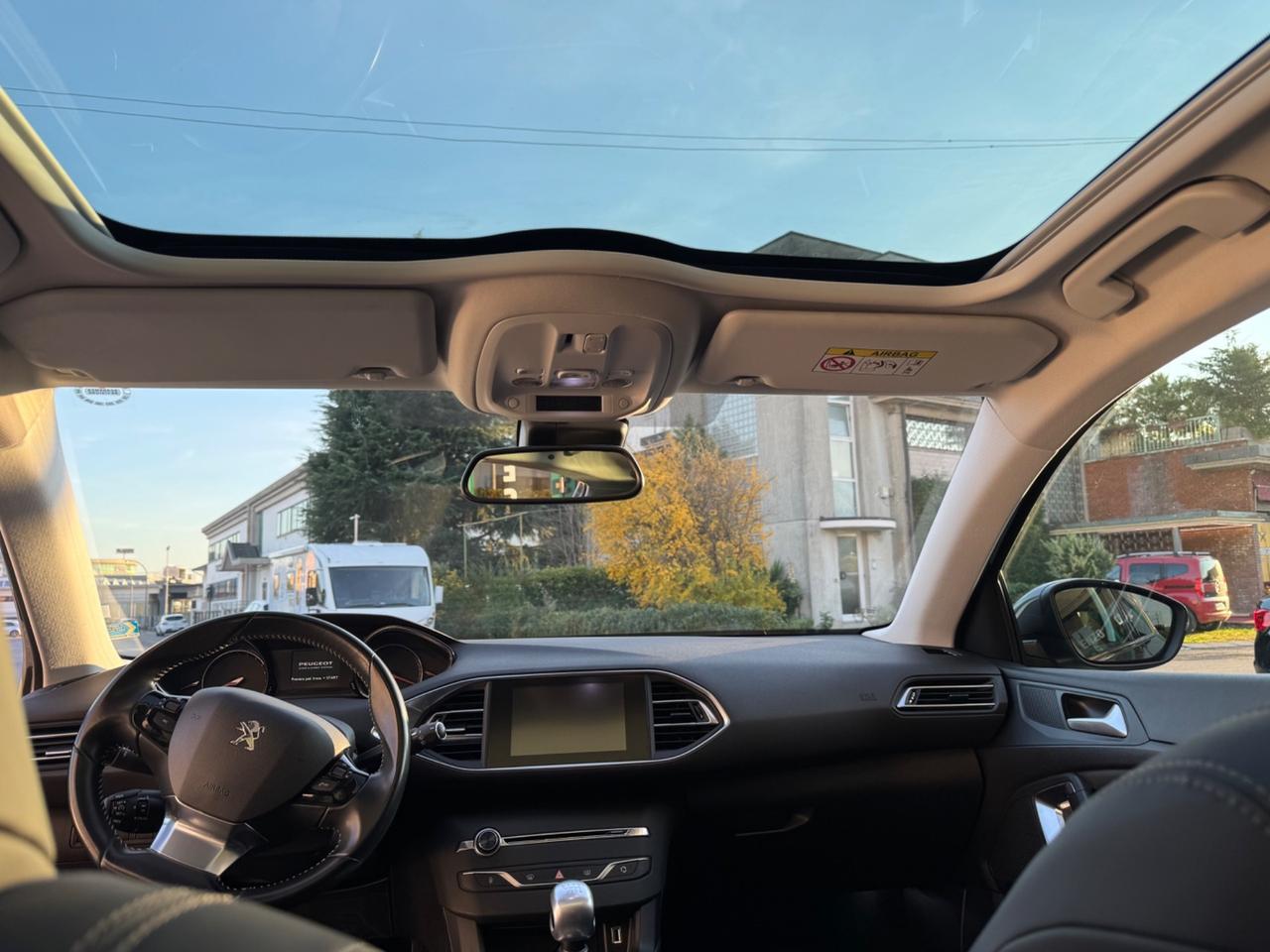 Peugeot 308 BlueHDi 150 S&S Allure