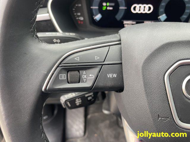 AUDI Q3 45 TFSI e S tronic Business