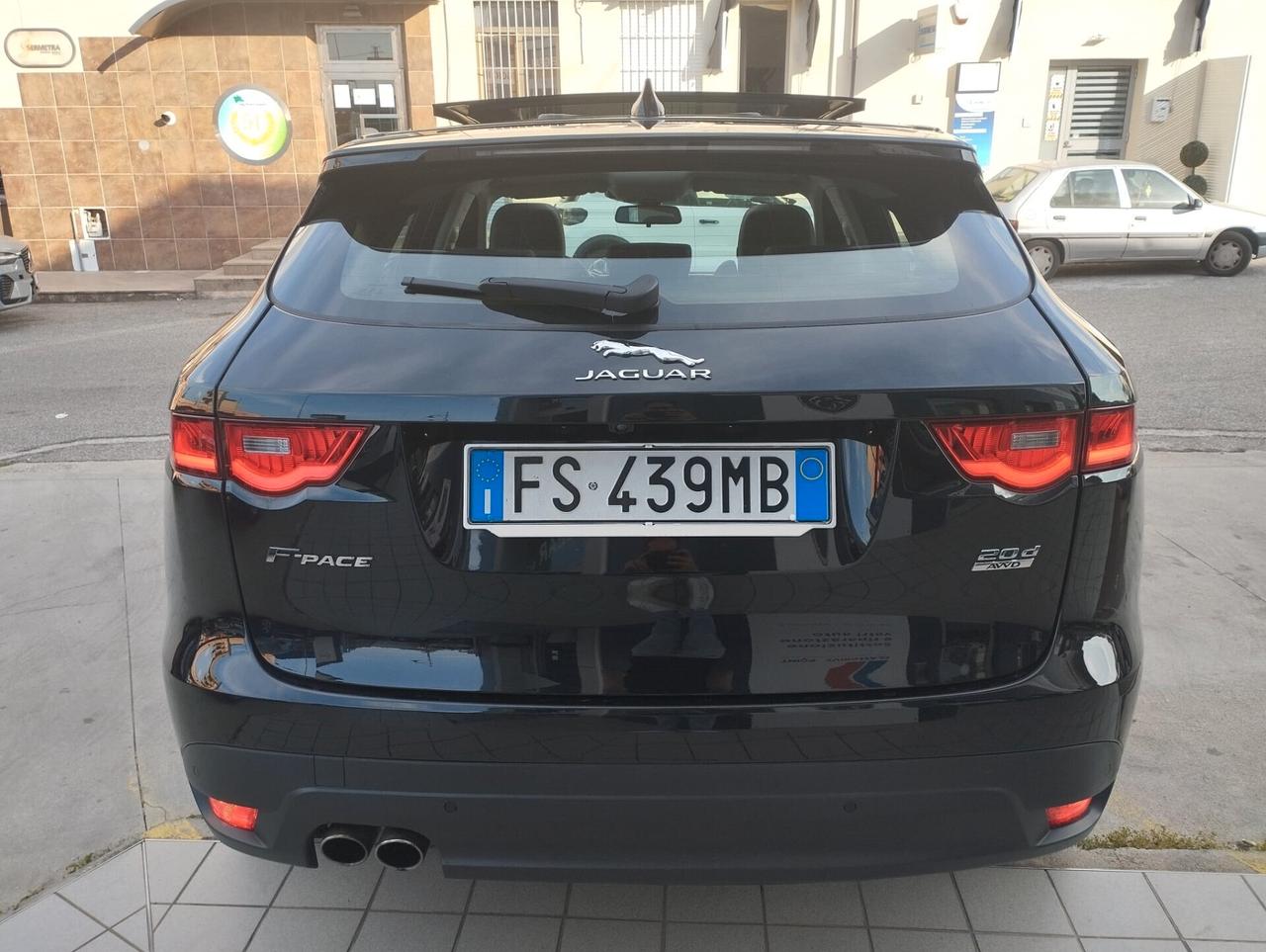 Jaguar F-Pace 2.0 D 180 CV AWD aut. R-Sport