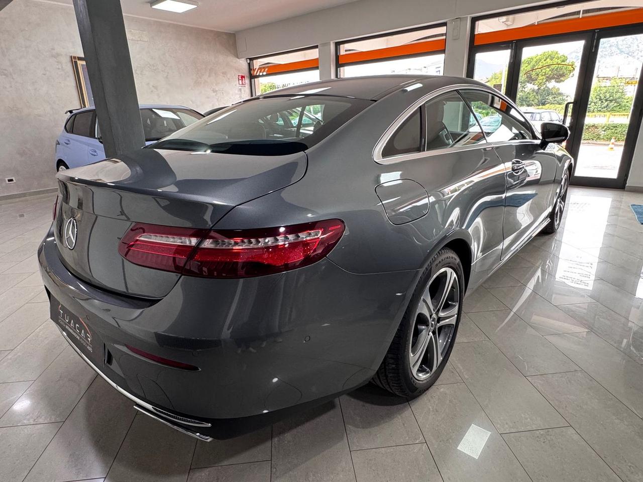 Mercedes-Benz E 220 Coupè Business Sport E 2 #7001