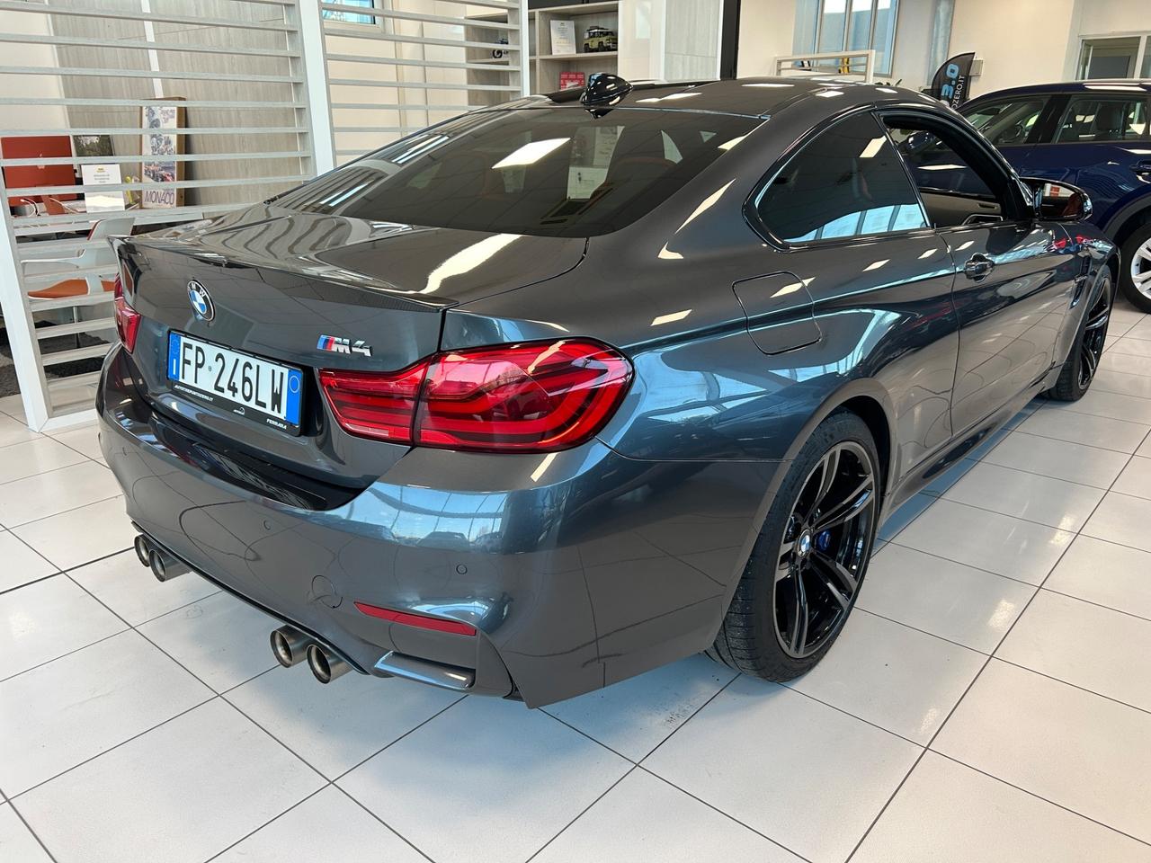 Bmw M4 Coupé DKG MPerformance