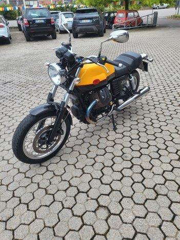 Moto Guzzi V 75 - 2015