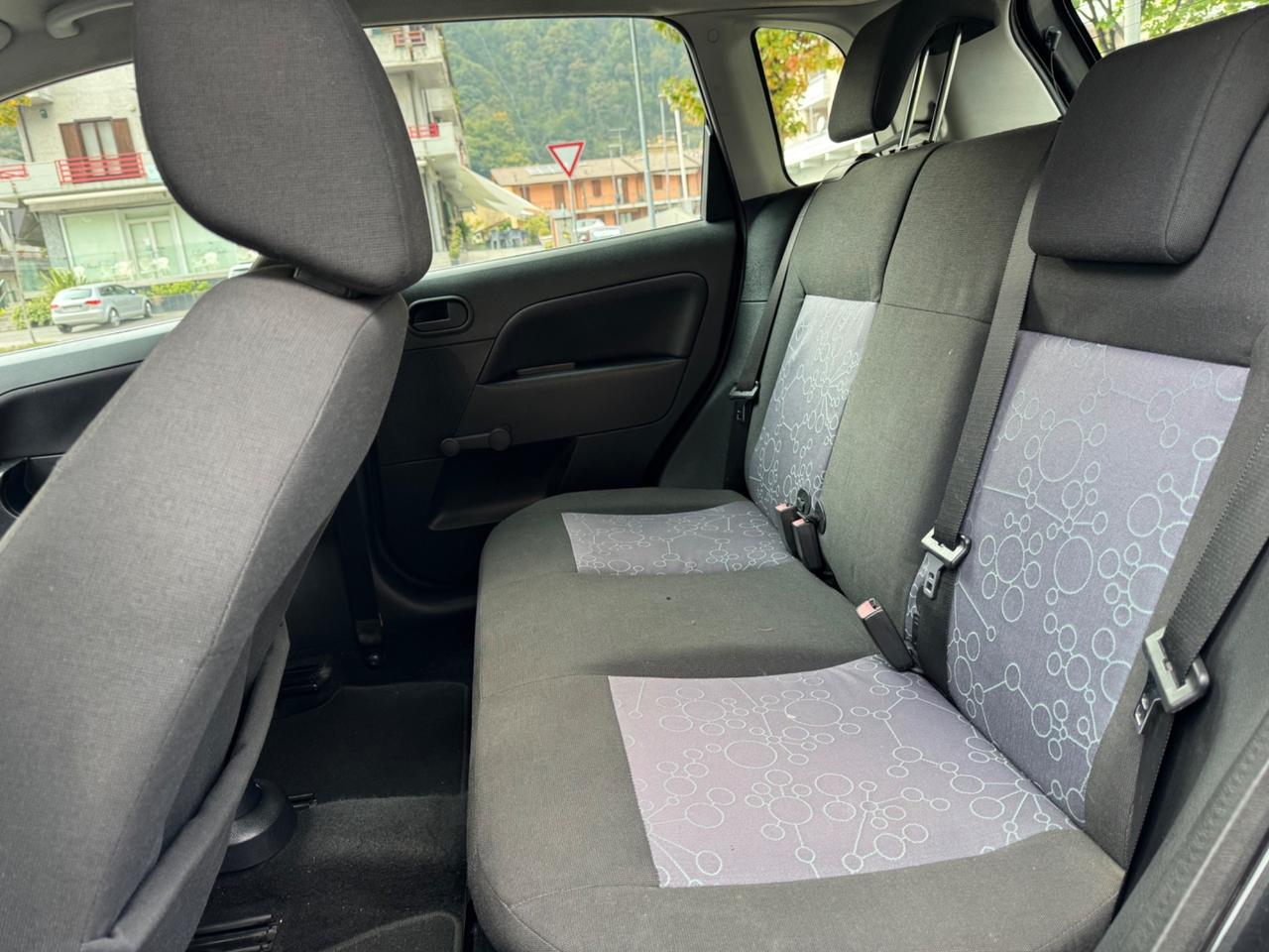 Ford Fiesta 1.4 TDCi 5p.- TAGLIANDATA - OK NEOPATENTATI