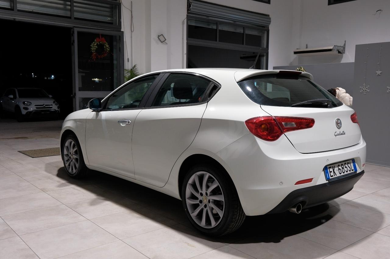 Alfa Romeo Giulietta 1.6 JTDm-2 105 CV Distinctive