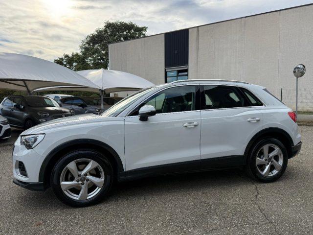 AUDI Q3 35 TDI S tronic Business Advanced NAVI - LED - 18