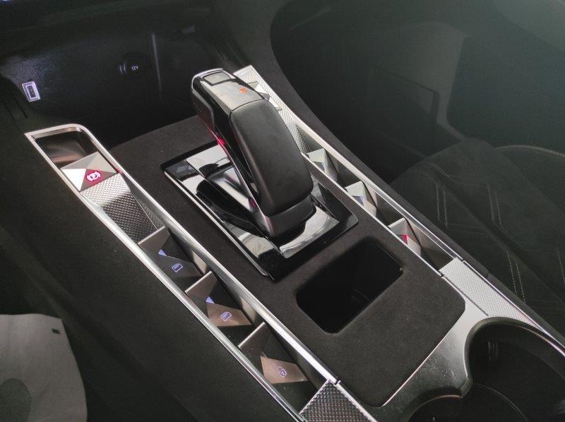 DS DS 7 - DS 7 E-Tense 225 Performance Line