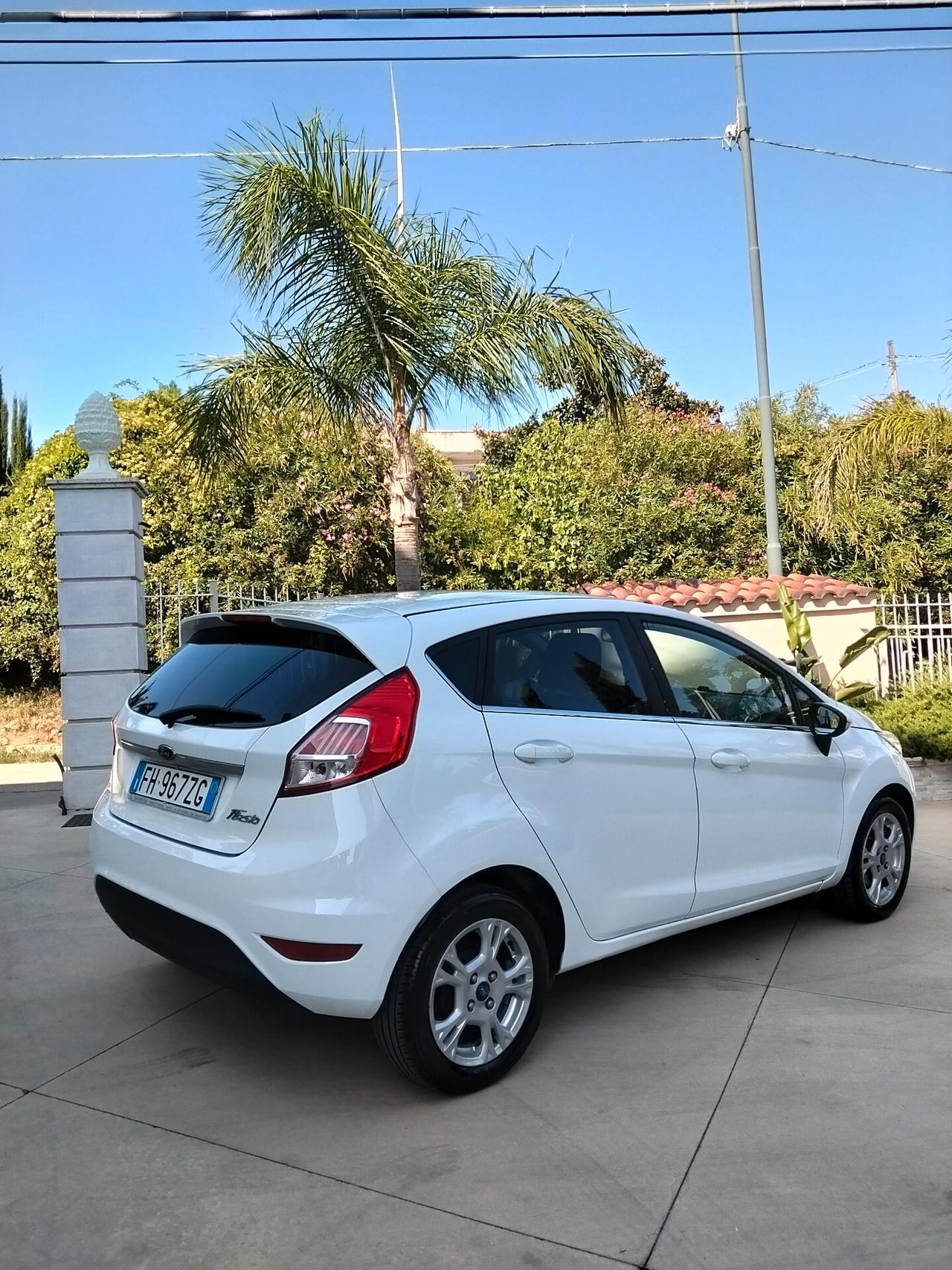 Ford Fiesta 1.4 5p. Bz.- GPL Titanium