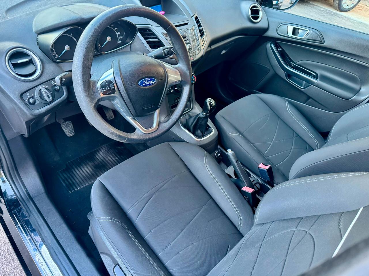 Ford Fiesta 1.5 TDCi 75CV 5 porte - Neopatentati