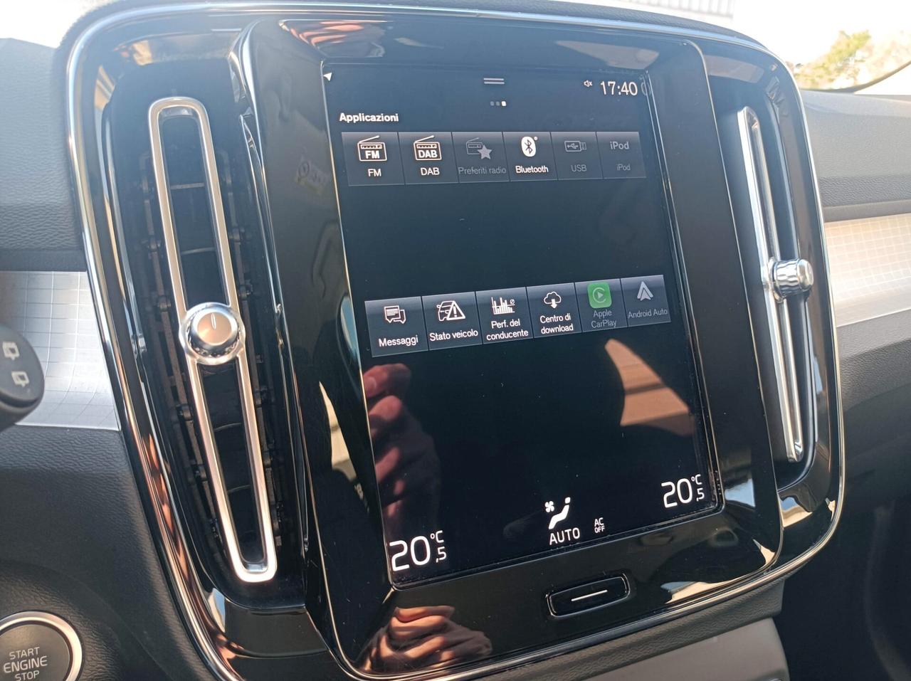 Volvo XC40 T2 Geartronic Momentum Pro