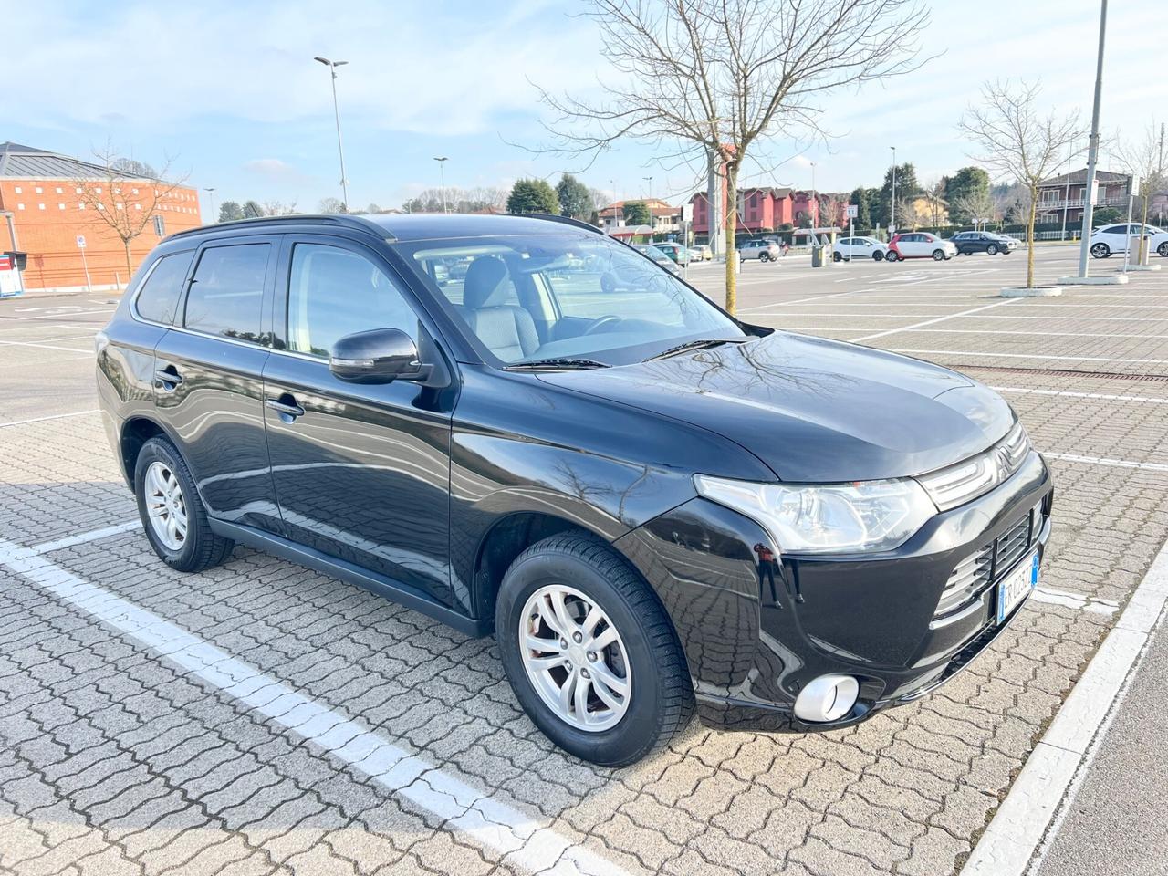 Mitsubishi Outlander 2.0 GPL 2WD Automatik*Start&Stop*Bizona