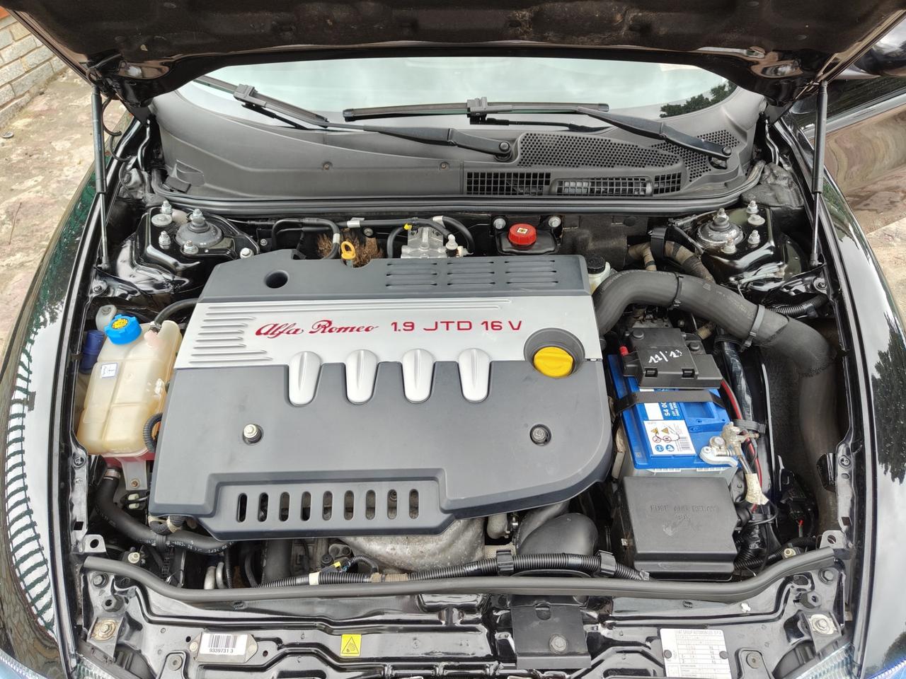 Alfa Romeo GT 1.9 JTD M-Jet 150CV Sport Coupè