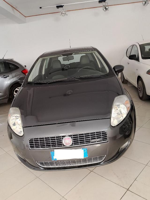 FIAT Grande Punto 1.3 MJT 75 CV 5 porte Dynamic