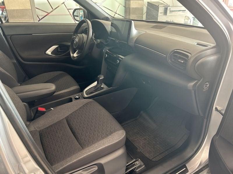 Toyota Yaris Cross 1.5 Hybrid 5p. E-CVT AWD-i Trend