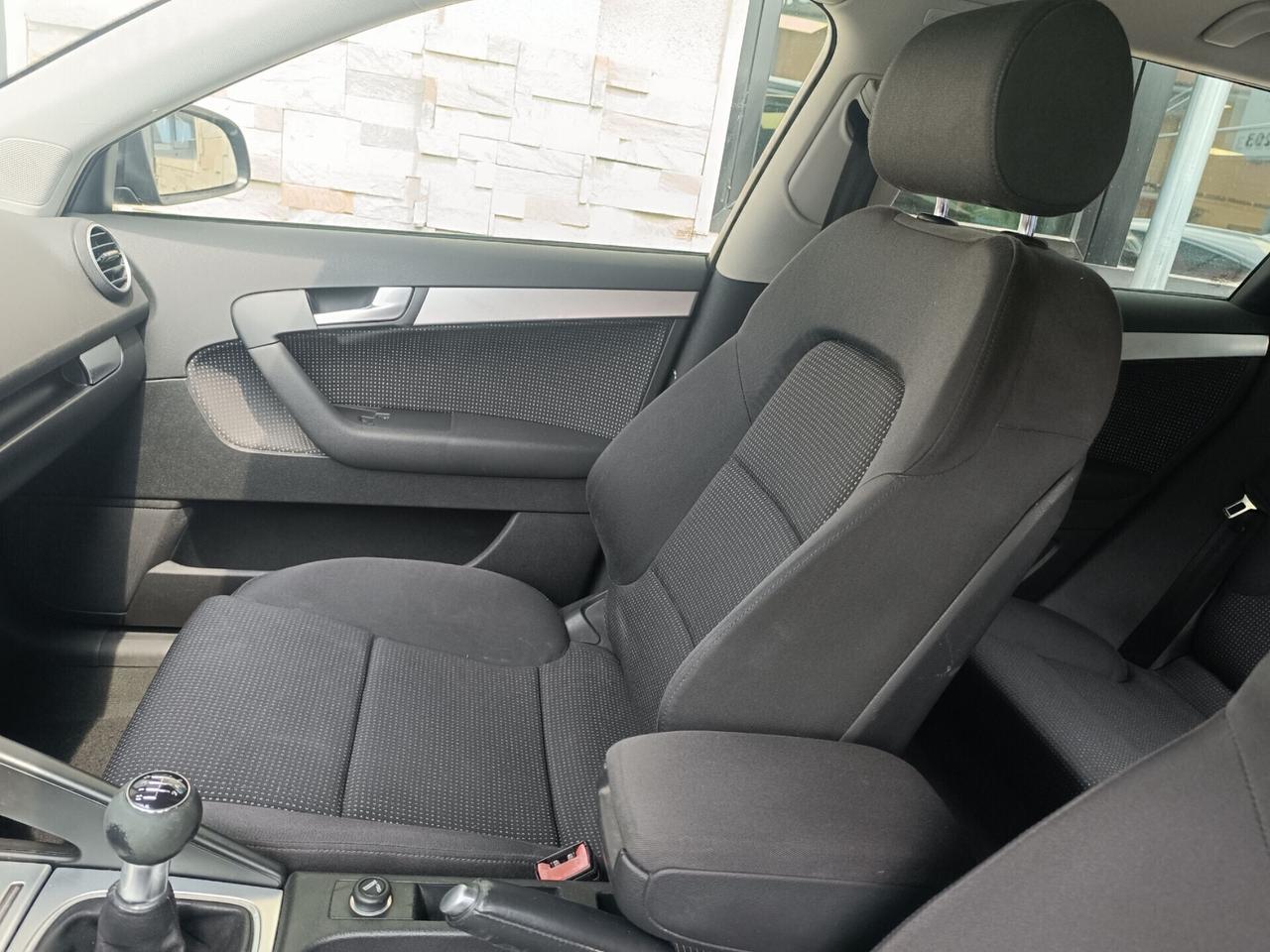 Audi A3 SPORTBACK 2.0 16V TDI S-LINE