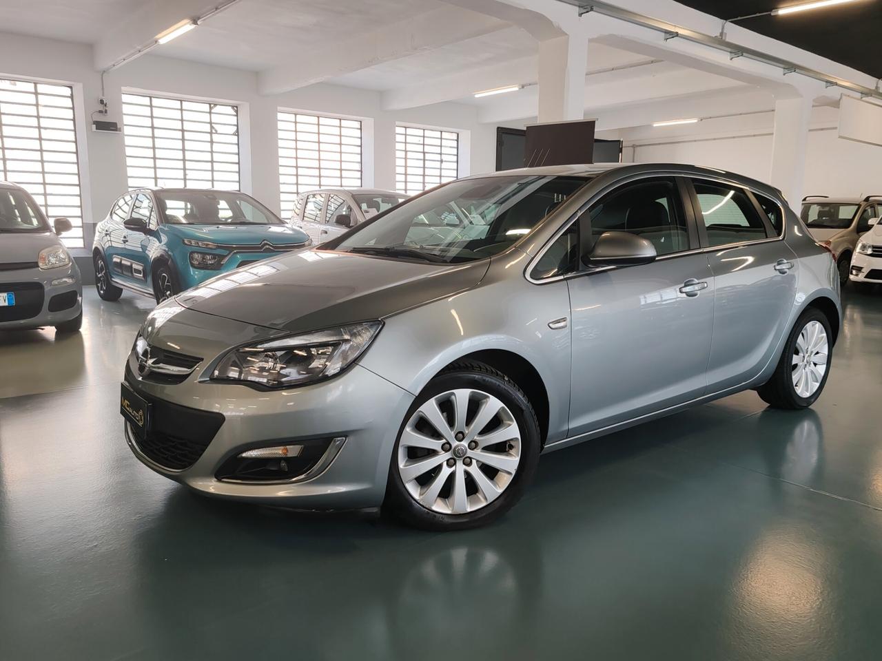 Opel Astra 1.4 Turbo 140CV 5 porte aut. Cosmo Fleet