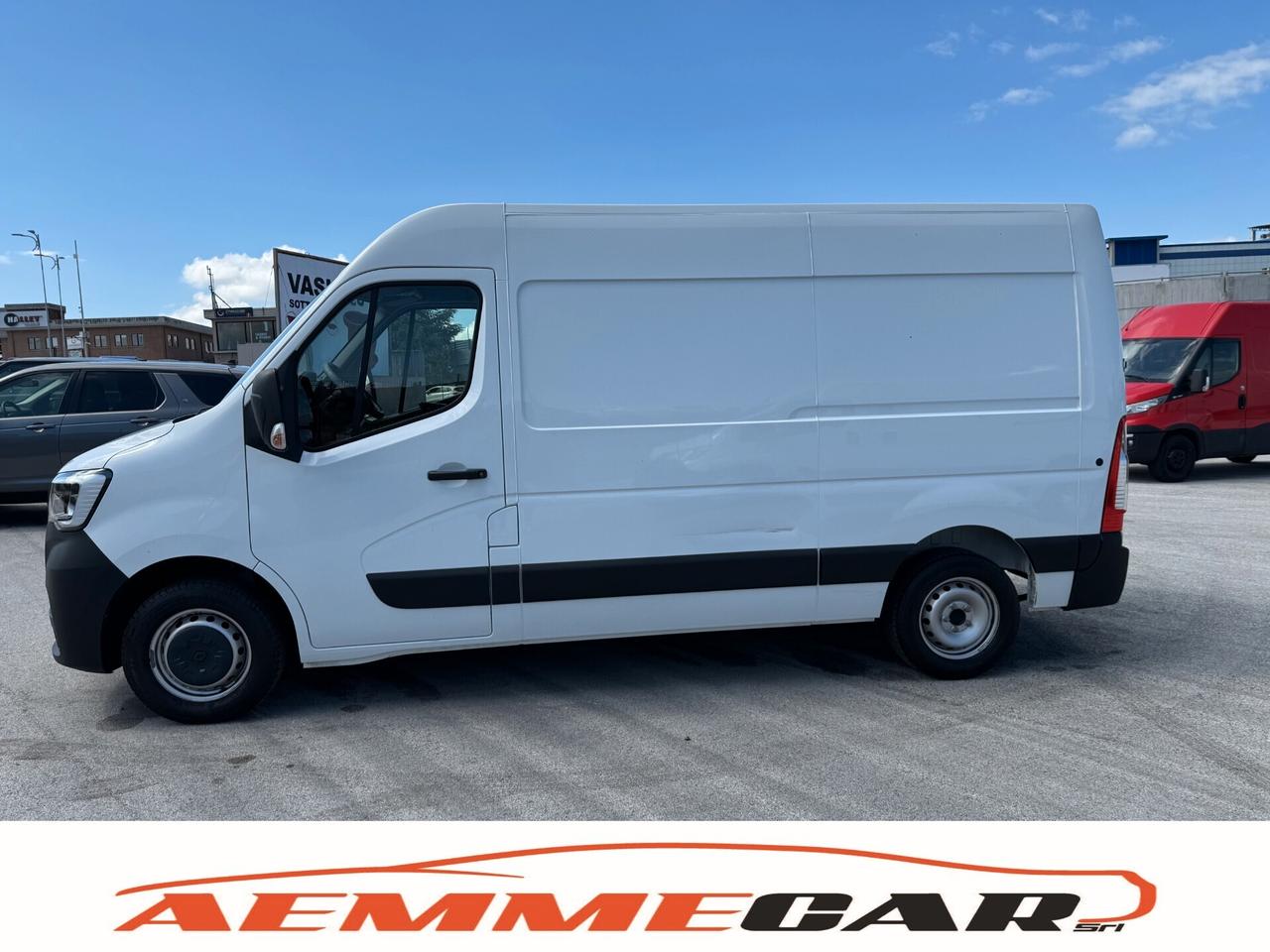 RENAULT Master T35 2.3 dCi 135 14.680 IVA ESCLUSA