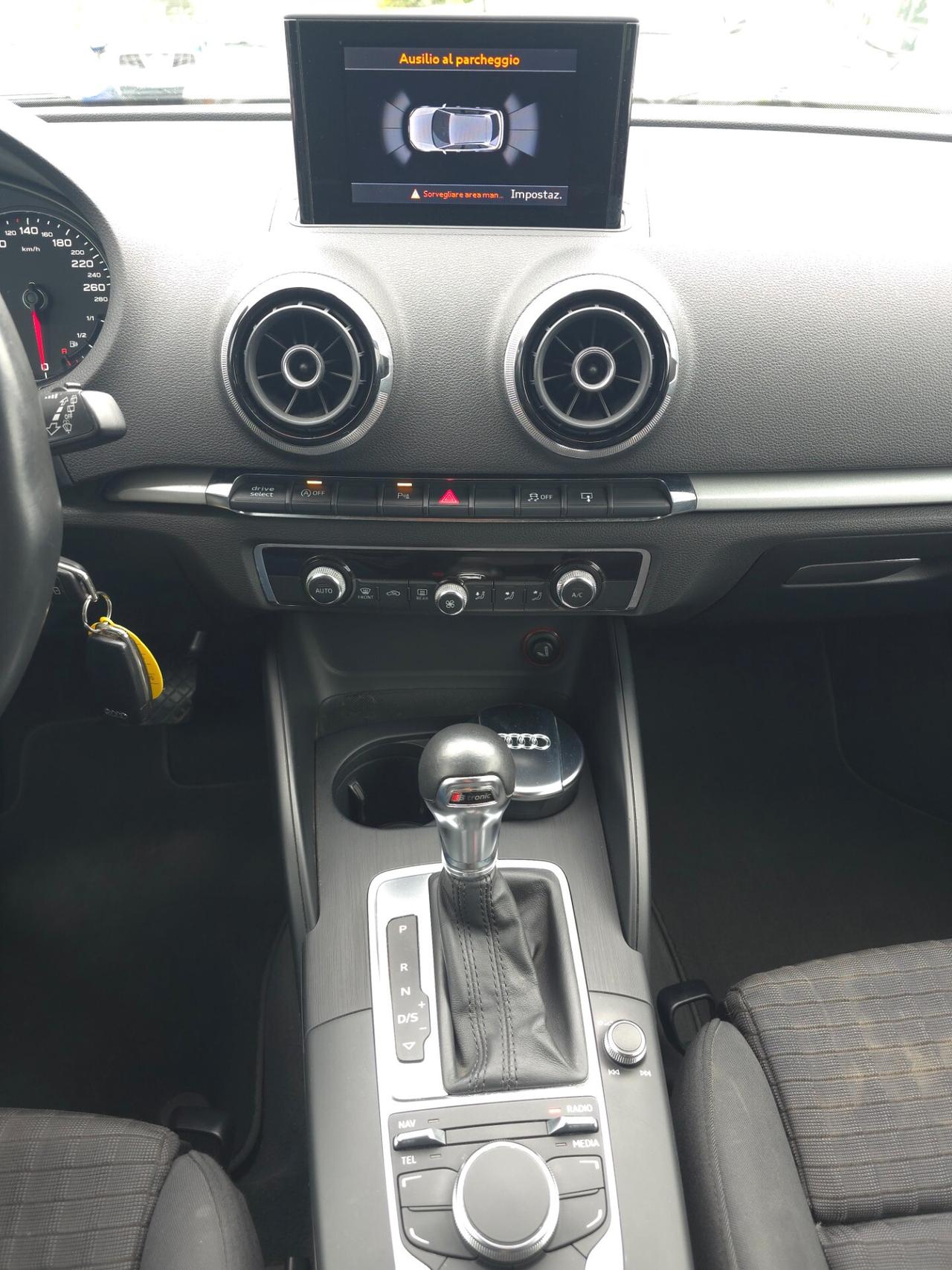 Audi A3 1.4 TFSI S tronic Ambition