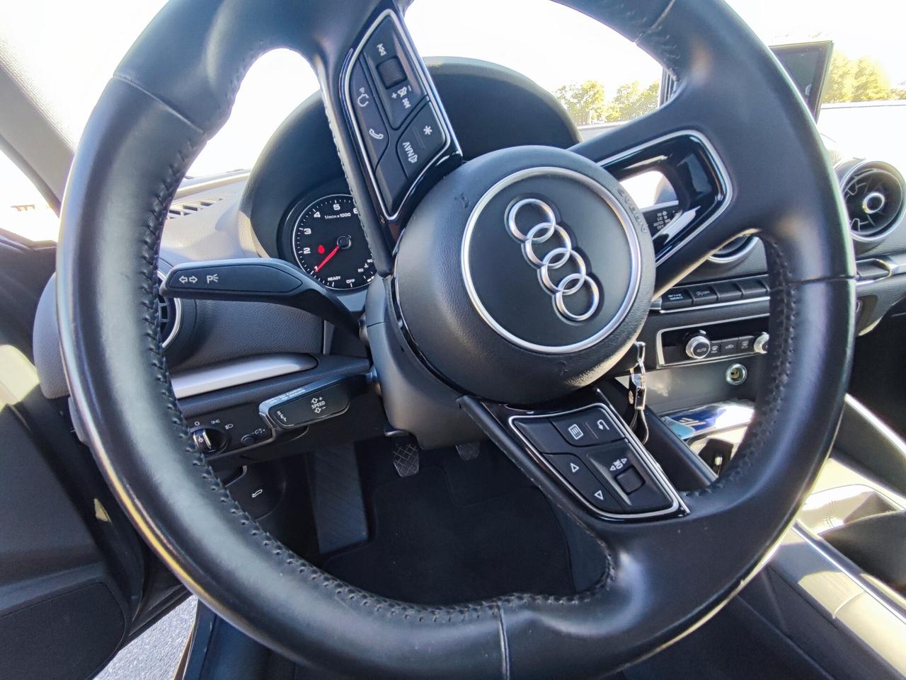 Audi A3 SPB 30 TFSI Business