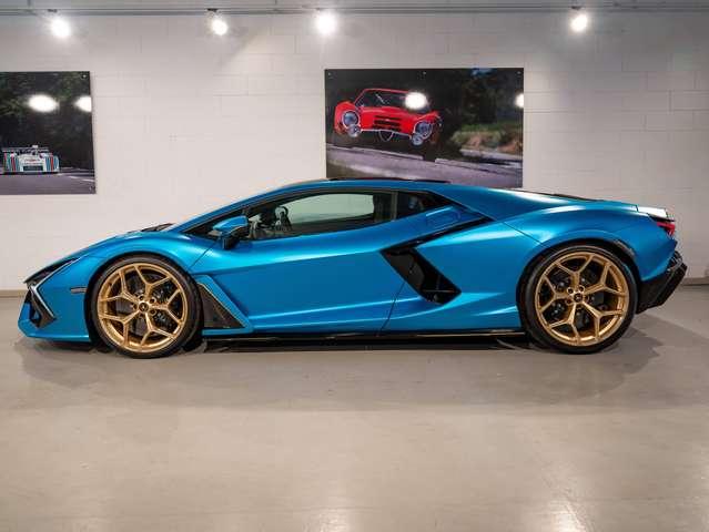 Lamborghini Revuelto 6.5 V12+solo600km+ADPERSONAM+FULL PPF+INT CARBON+LIFT+LIVREA BICOLORE+UFF. ITALIA+
