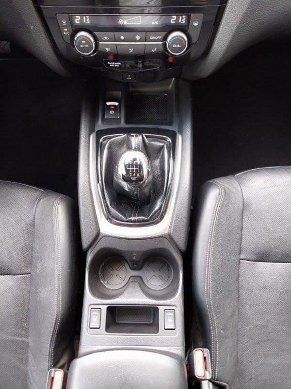 Nissan X-Trail 1.6 dCi Tekna 2WD E6 AUTOCARRO N1