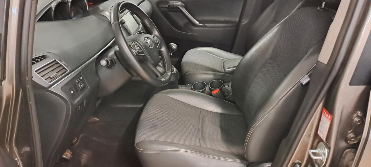 Toyota Verso 1.6 D-4D Style