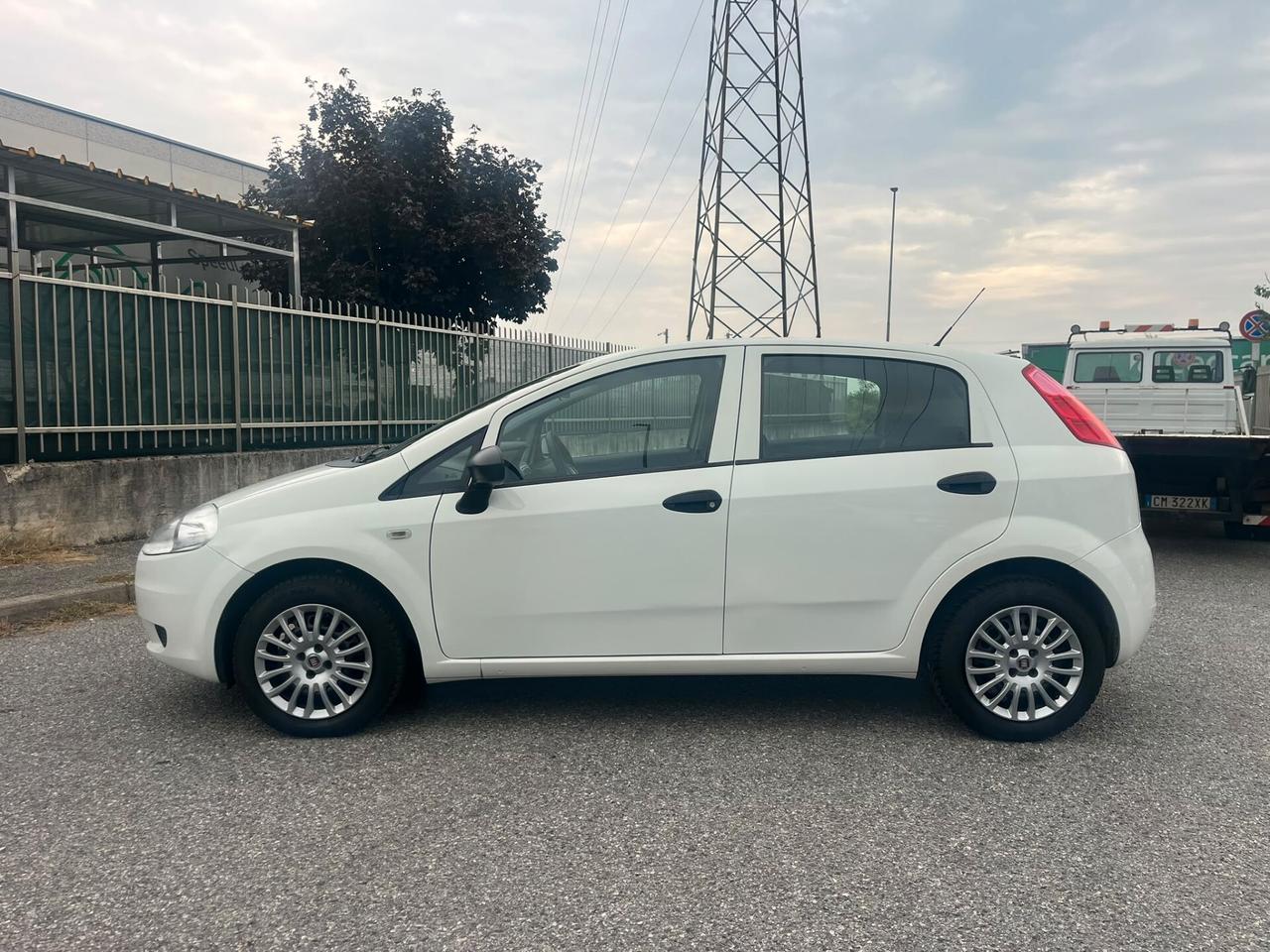Fiat Grande Punto 1.2 5p SOLO 40.000KM