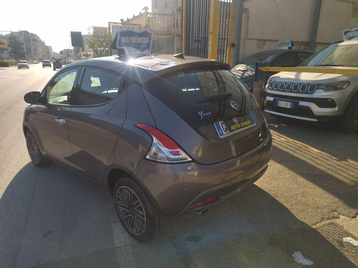 LANCIA Ypsilon 1.0 FireFly 5p.S&S Hybryd Gold 2022
