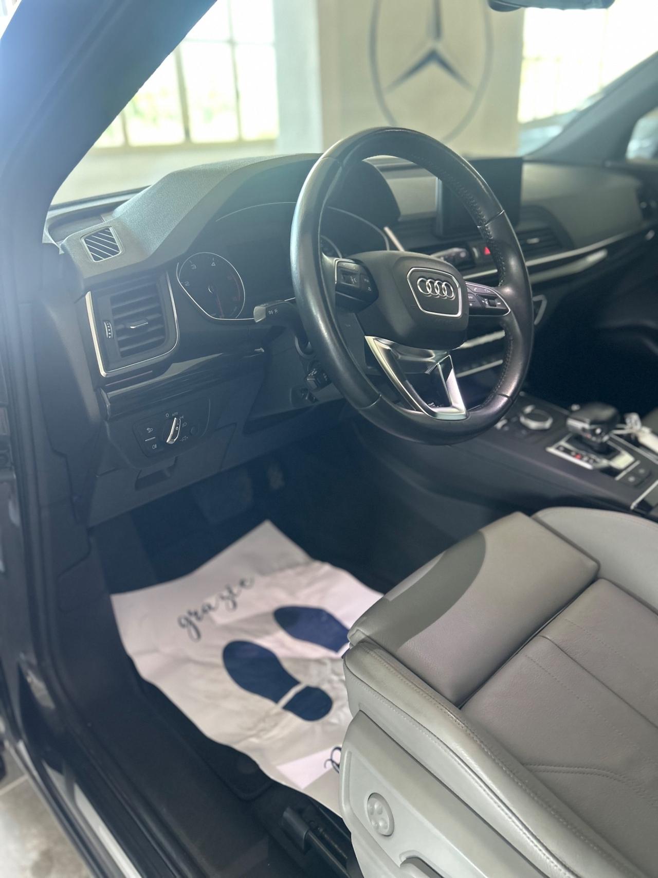 Audi Q5 2.0 TDI 190 CV quattro S tronic Business Sport
