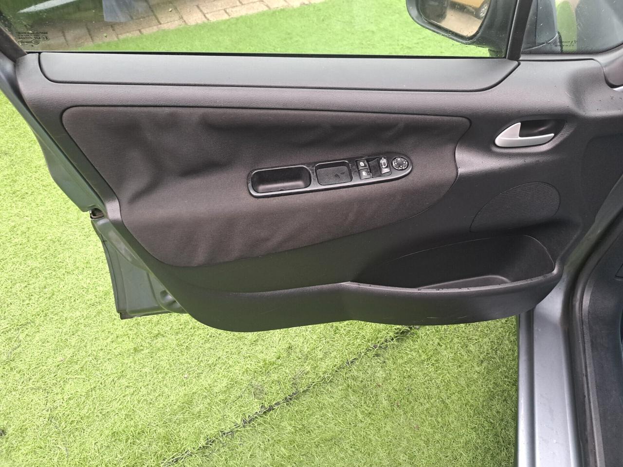 Peugeot 207 1.4 8V 75CV 5p. GPL VALIDO FINO 2032 /OK NEOPATENTATI