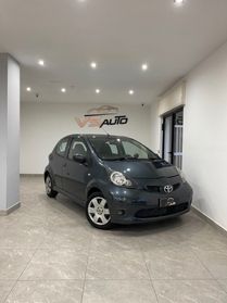 Toyota Aygo 1.0 12V VVT-i 5 porte Sol