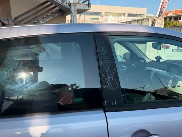 Lancia Ypsilon 1.2 69 CV Elle 11.2010 ok nep cv 116000