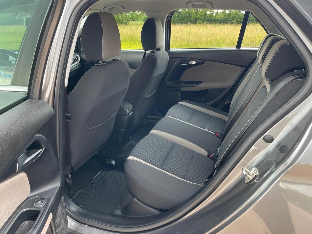 Fiat Tipo 1.6 M.Jet S.W. AUTOMATICA LOUNGE E. 214