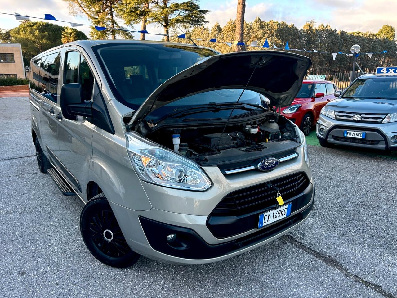 Ford Tourneo Custom 125CV Titanium 8 POSTI