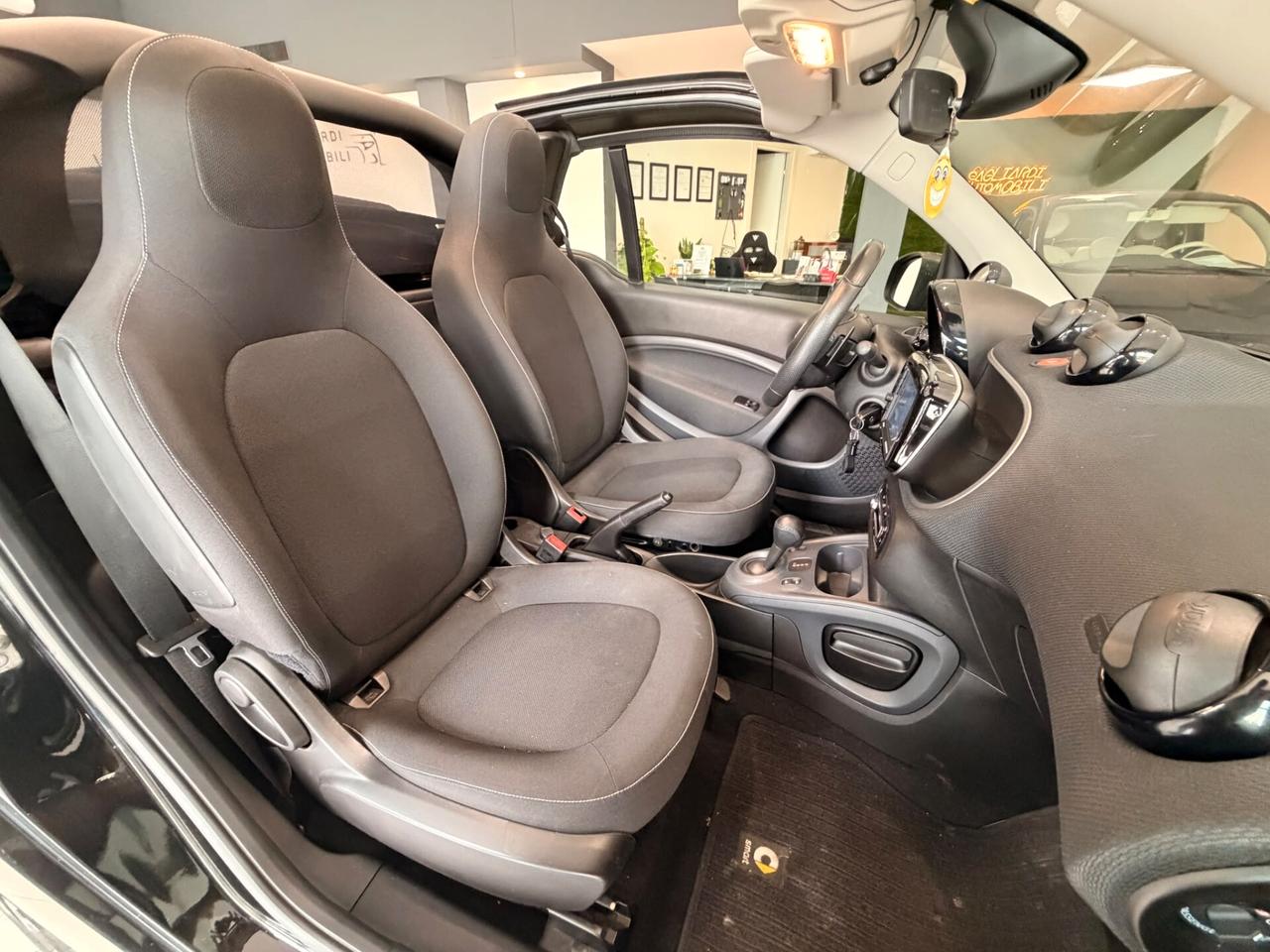 Smart ForTwo 90 0.9 T twinamic cabrio Final Edition