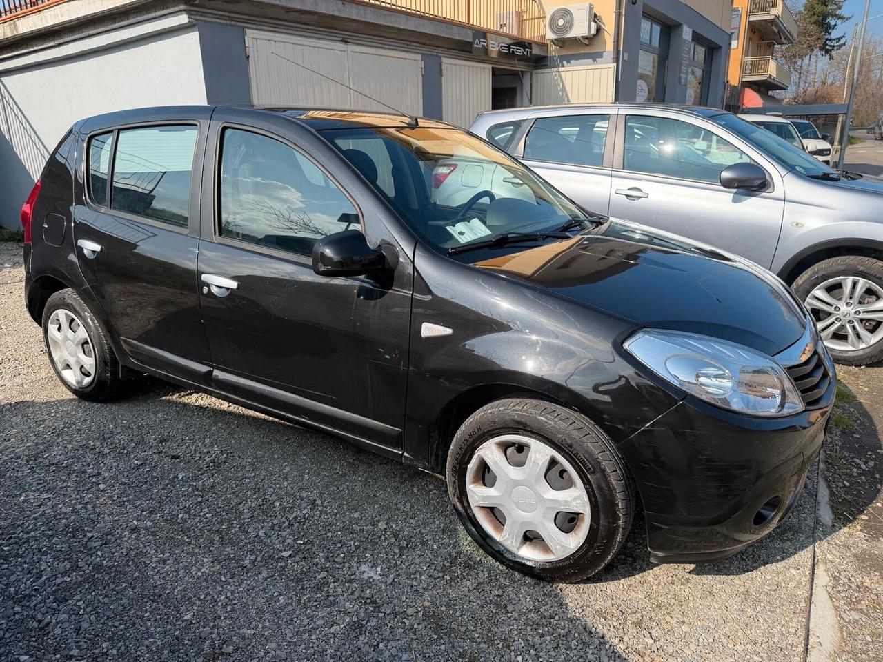 Dacia Sandero 1.4 8V Laureate Gpl