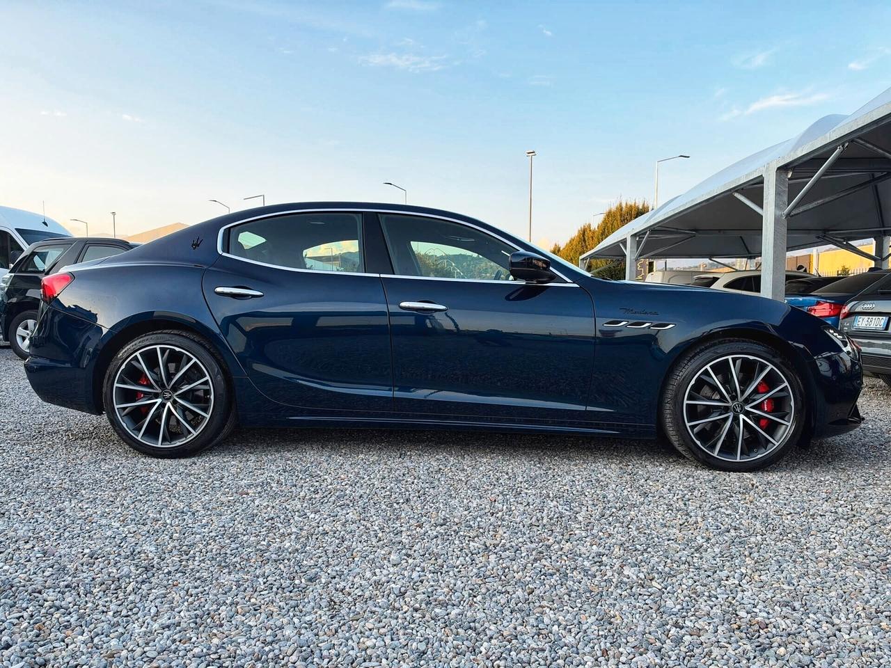 Maserati Ghibli V6 430 CV AWD Modena
