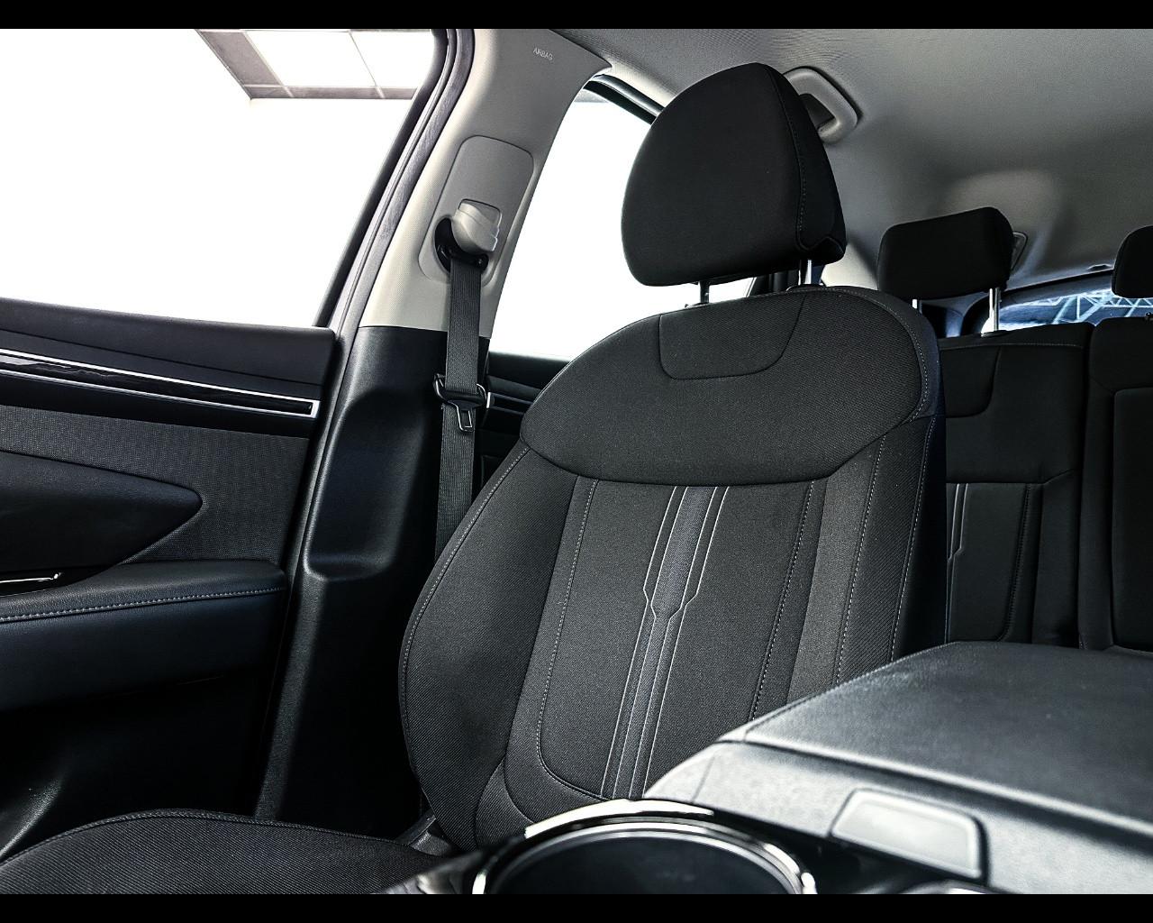 HYUNDAI Tucson 3ª serie - Tucson 1.6 HEV aut. XTech